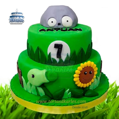 DKarles - Torta Plantas vs Zombies 01