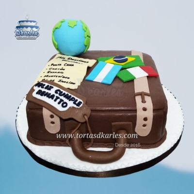 DKarles - Torta Viajero, piloto, maleta