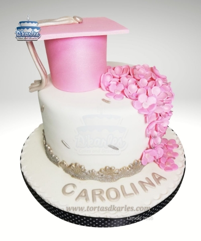 DKarles - Torta Graduaci�n con Flores
