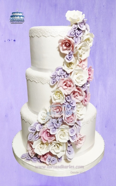DKarles - Maqueta Torta Matrimonio, ca�da de Rosas de az�car 03