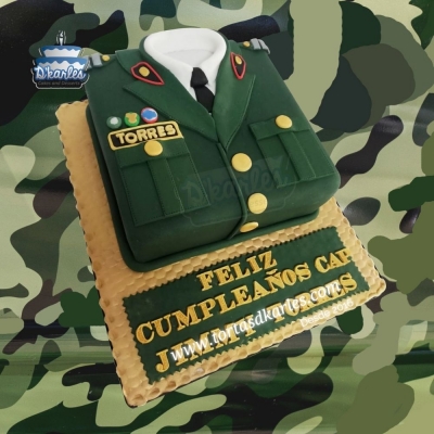 DKarles - Torta Oficial Valiente, Militar, Ejercito 02